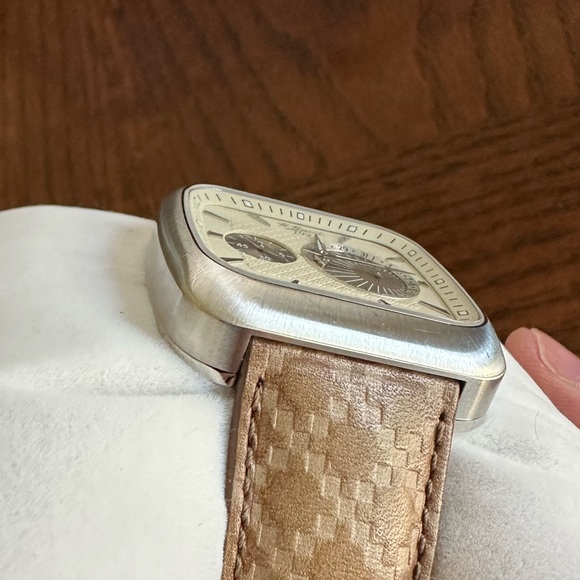 Gucci 90th Anniversary G-Coupe Automatic Watch // Tan YA131307 - Picture 5 of 9